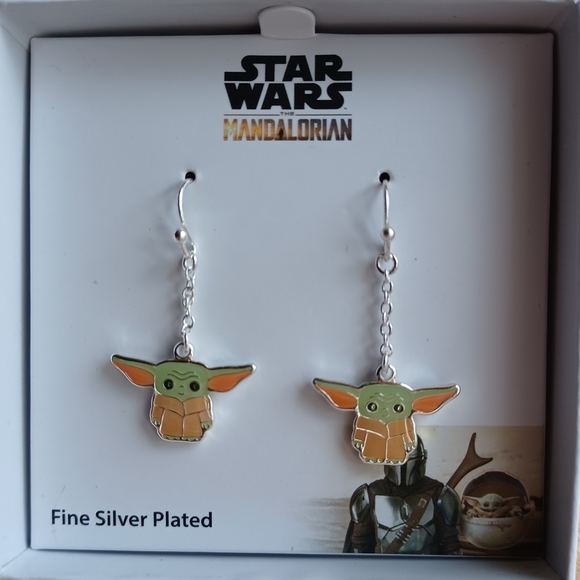 LICENCED Disney Star Wars The Mandalorian Baby Yoda Fine Silver Plated Earrings - Picture 3 of 10